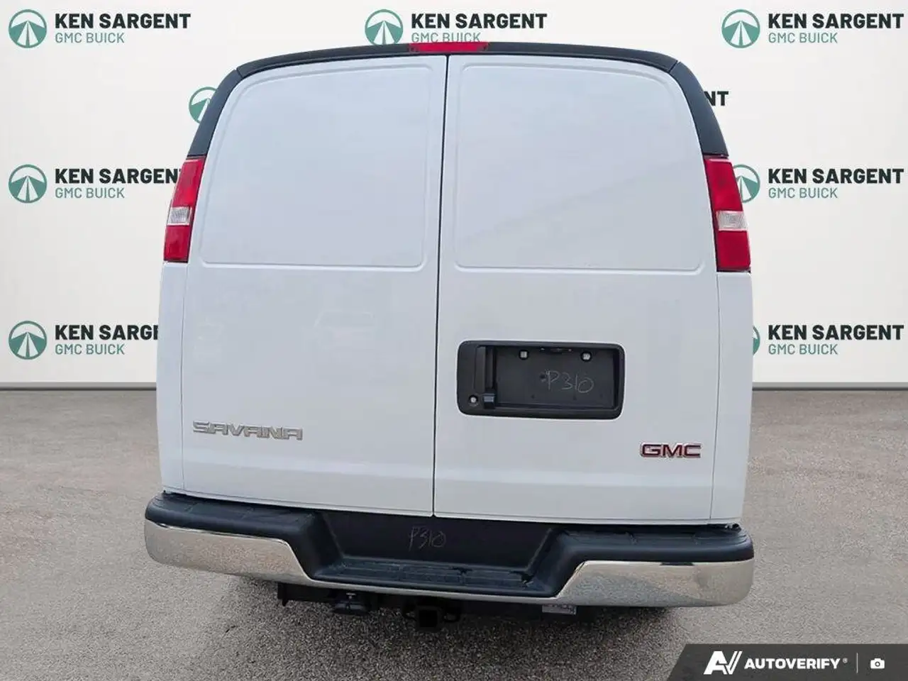 GMC Savana fotografie GMC Savana