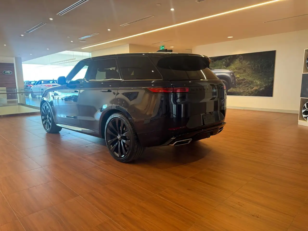 Land Rover Range Rover Sport photo Land Rover Range Rover Sport