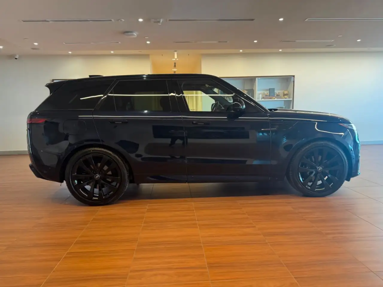 Land Rover Range Rover Sport photo Land Rover Range Rover Sport