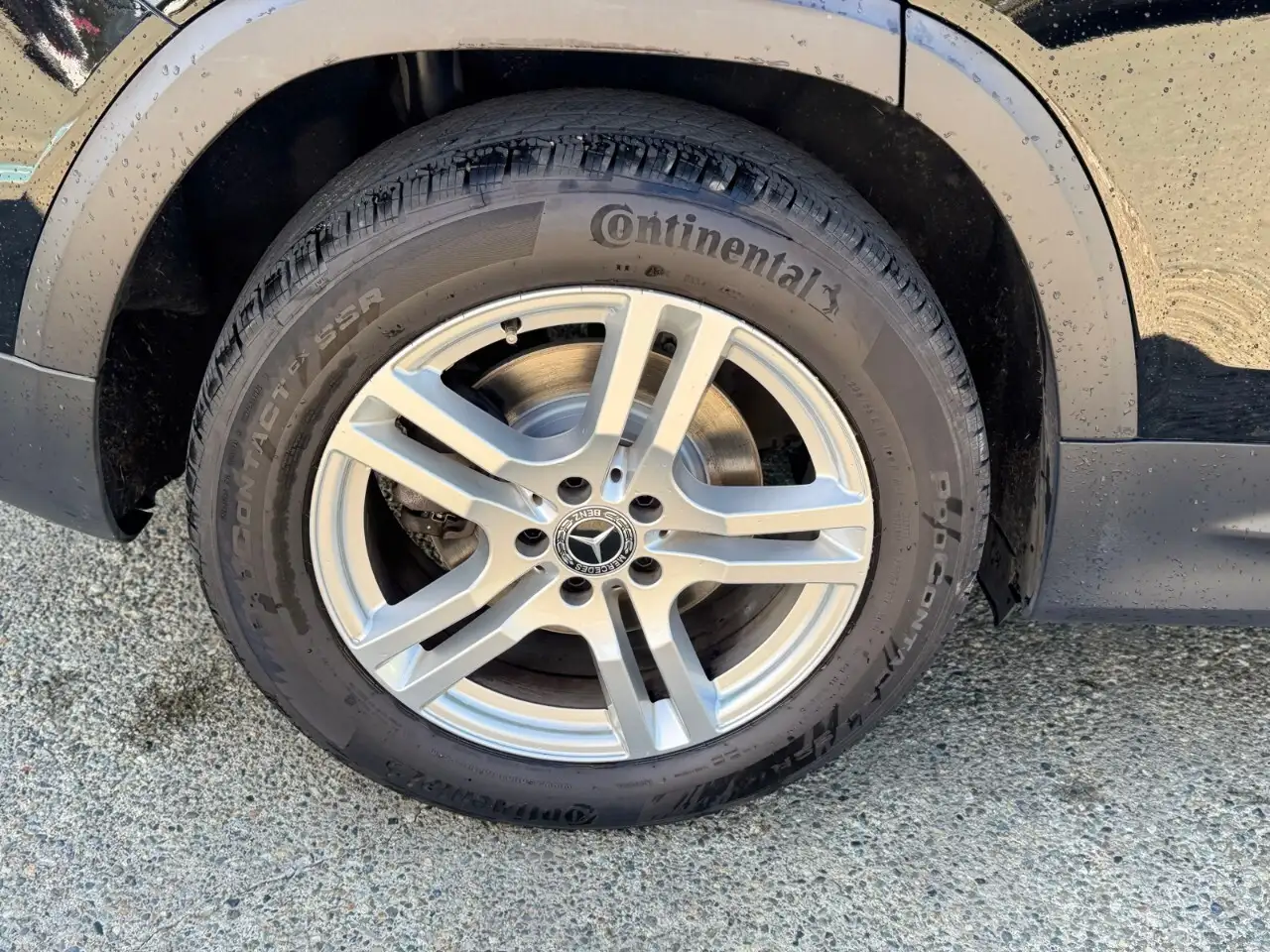 Mercedes-Benz GLB снимка Mercedes-Benz GLB