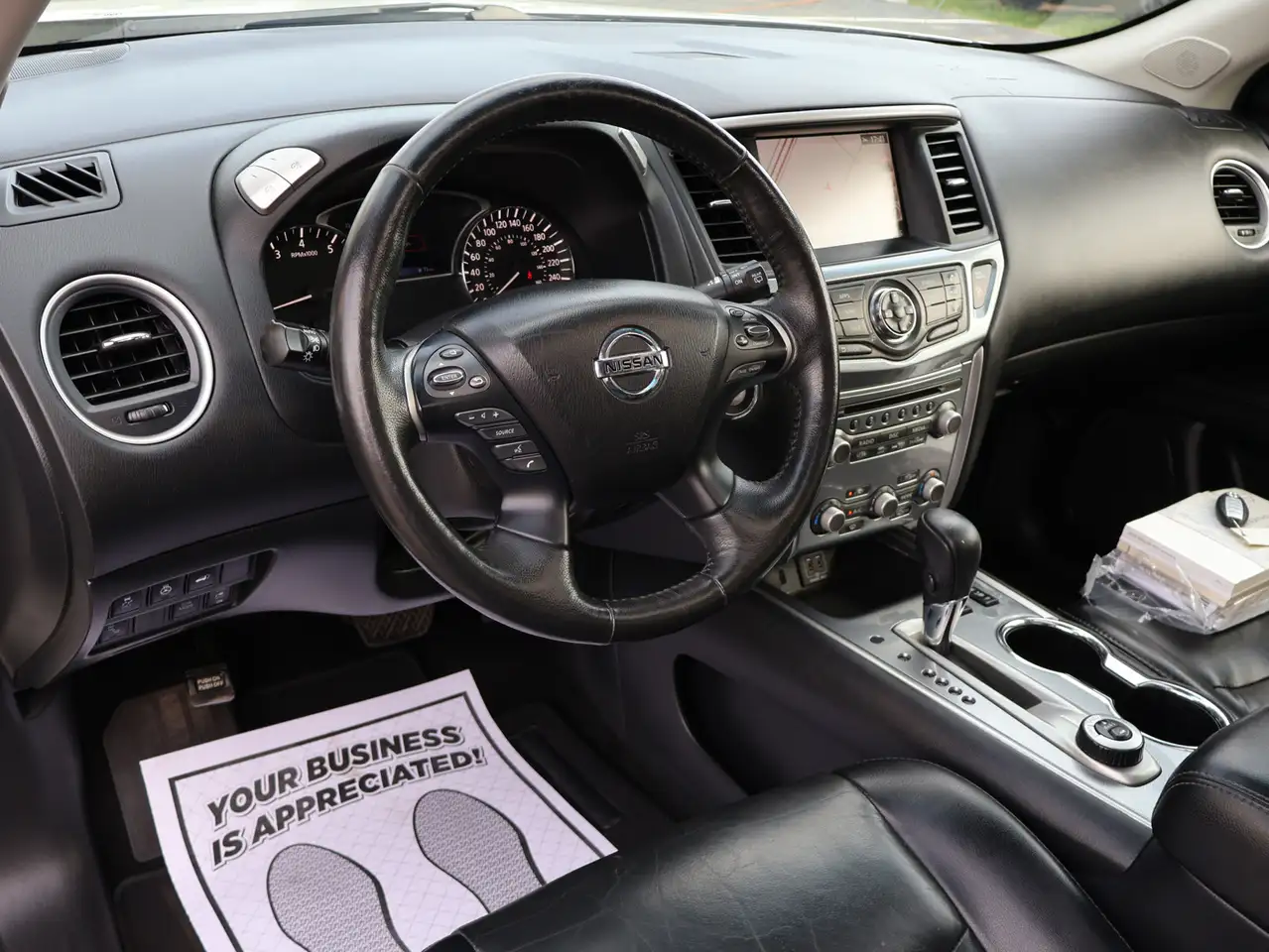 Nissan Pathfinder fotografie Nissan Pathfinder