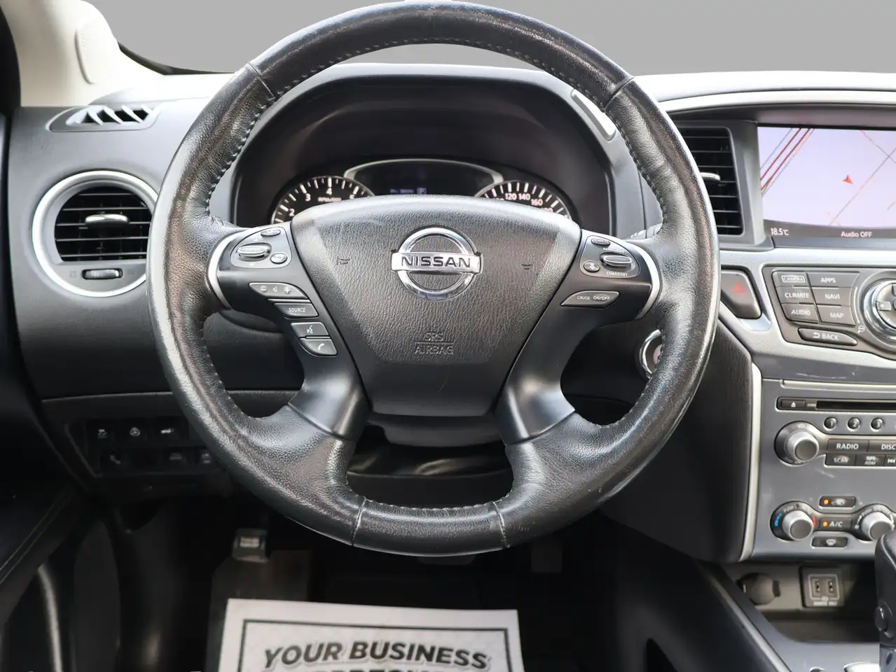 Nissan Pathfinder fotografie Nissan Pathfinder