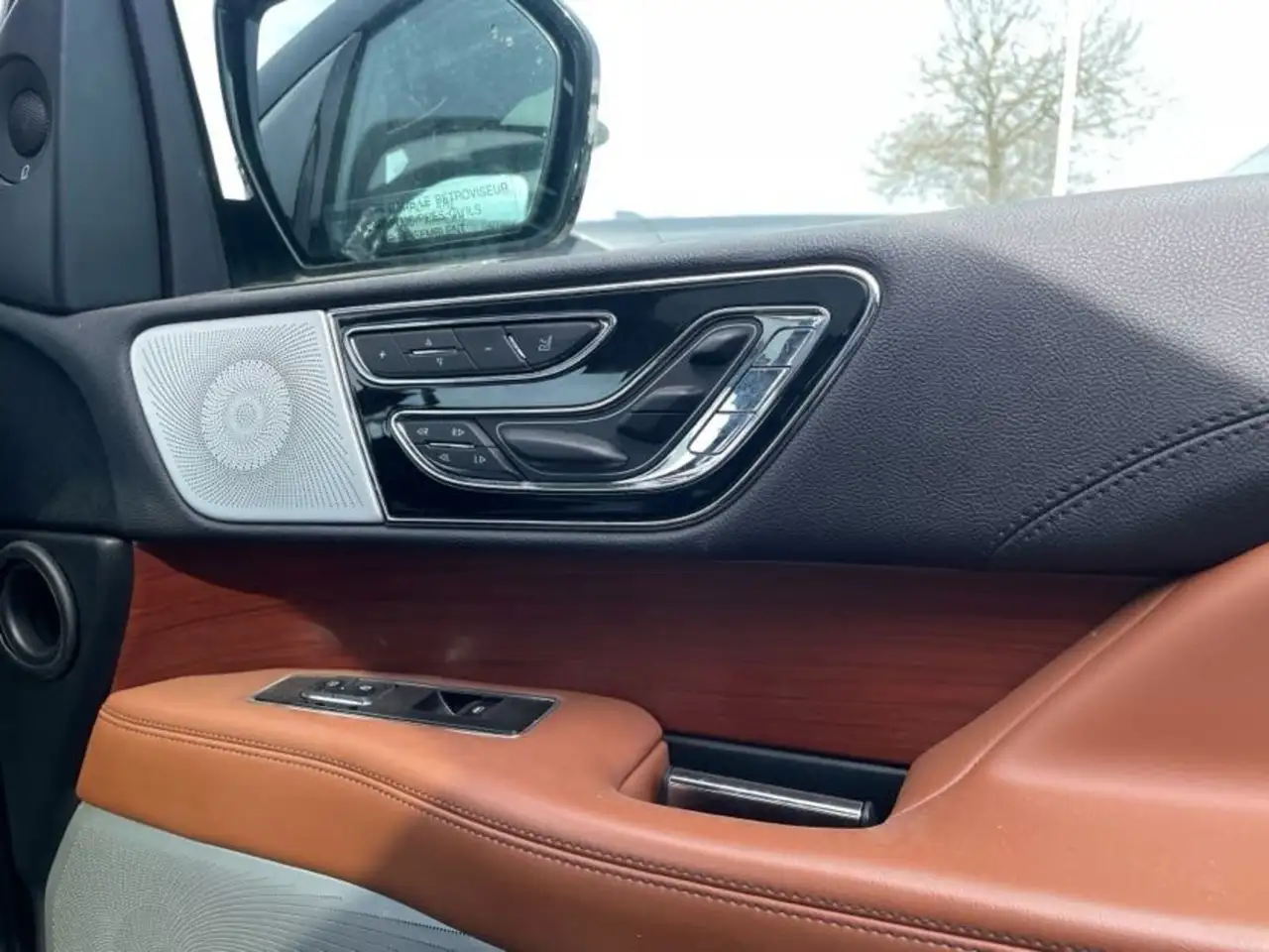 Lincoln Navigator photo Lincoln Navigator