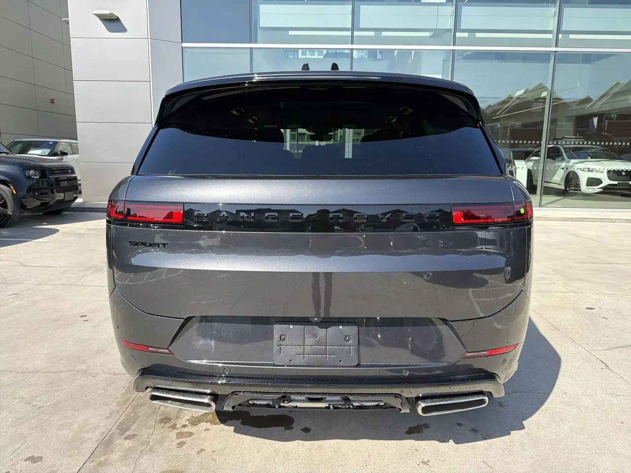 Land Rover Range Rover Sport снимка Land Rover Range Rover Sport