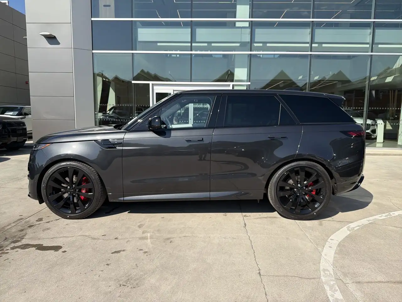 Land Rover Range Rover Sport снимка Land Rover Range Rover Sport
