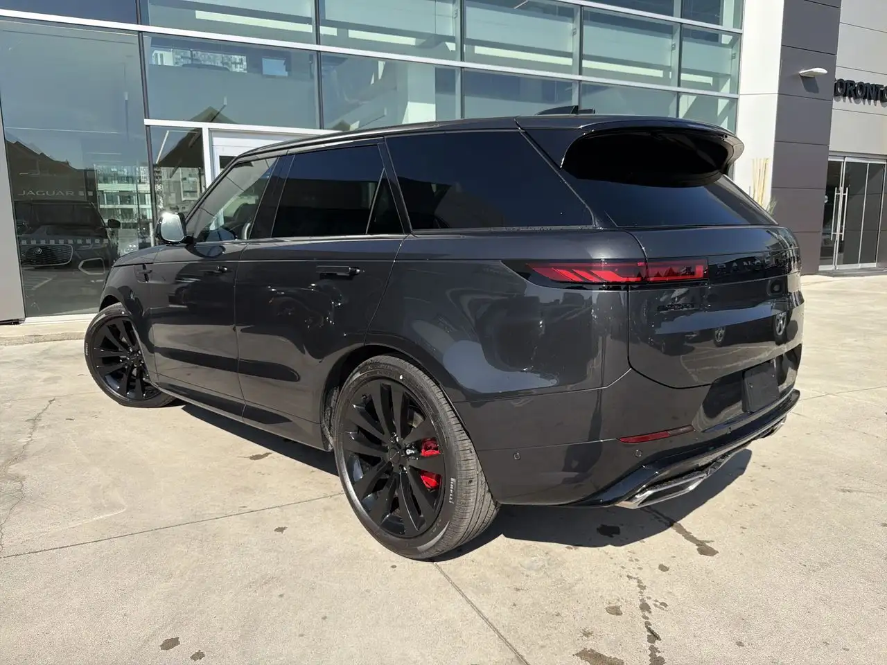 Land Rover Range Rover Sport снимка Land Rover Range Rover Sport