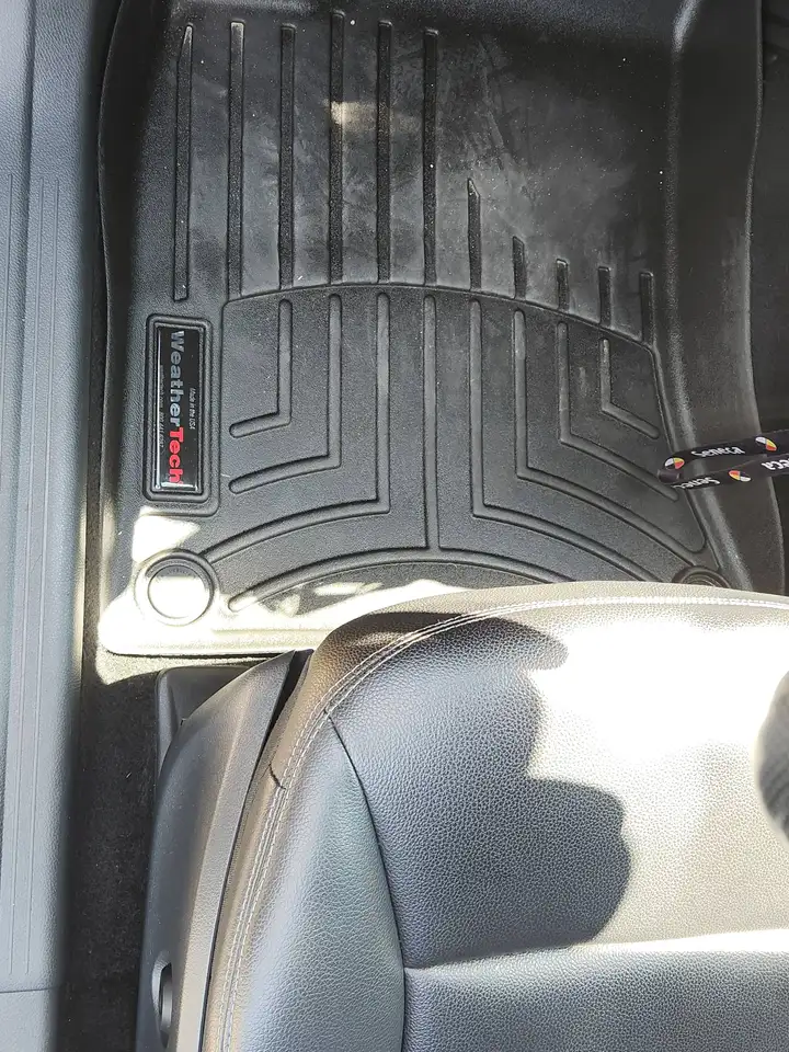 Mercedes-Benz GLA снимка Mercedes-Benz GLA