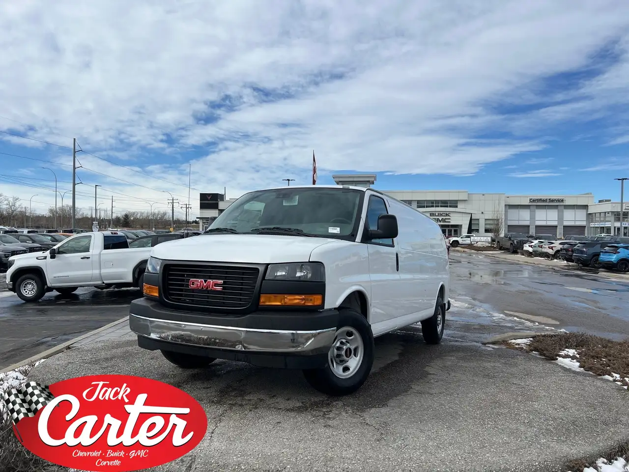 GMC Savana снимка GMC Savana
