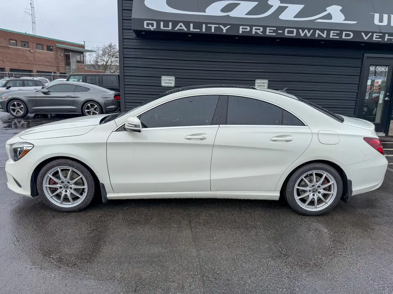 Mercedes-Benz CLA снимка Mercedes-Benz CLA