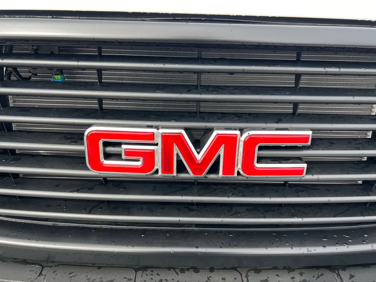GMC Savana снимка GMC Savana