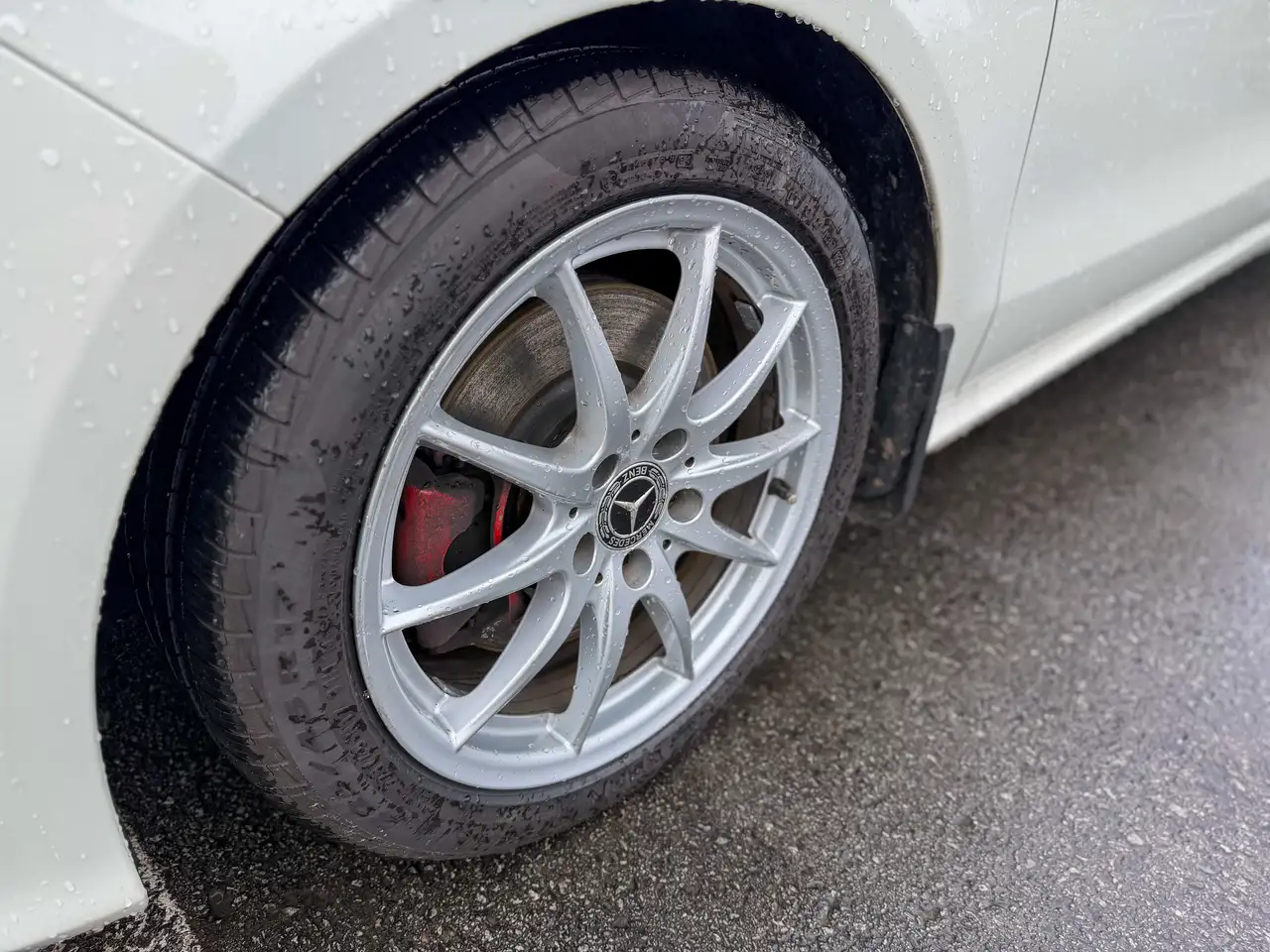 Mercedes-Benz CLA снимка Mercedes-Benz CLA
