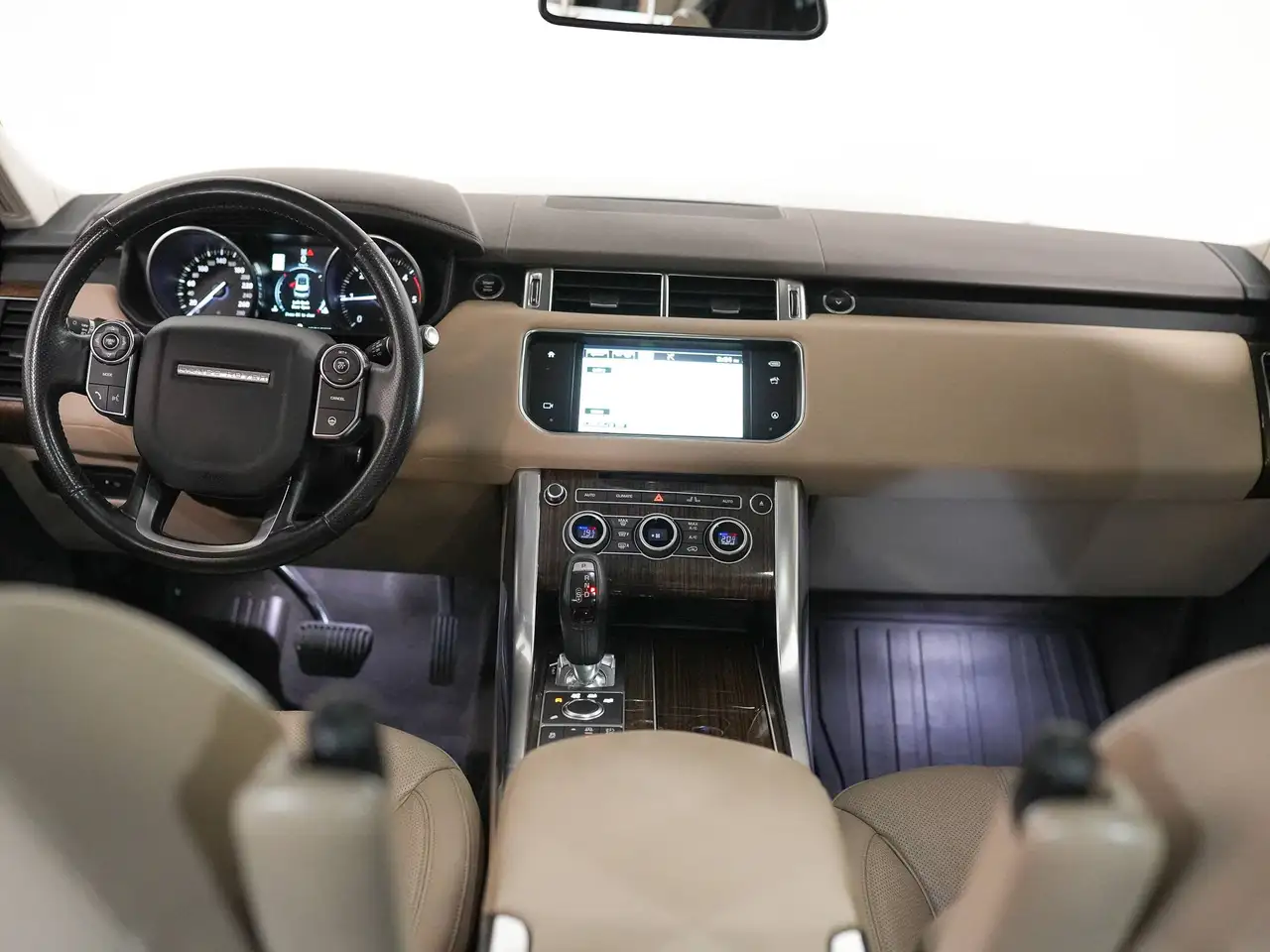 Land Rover Range Rover Sport снимка Land Rover Range Rover Sport