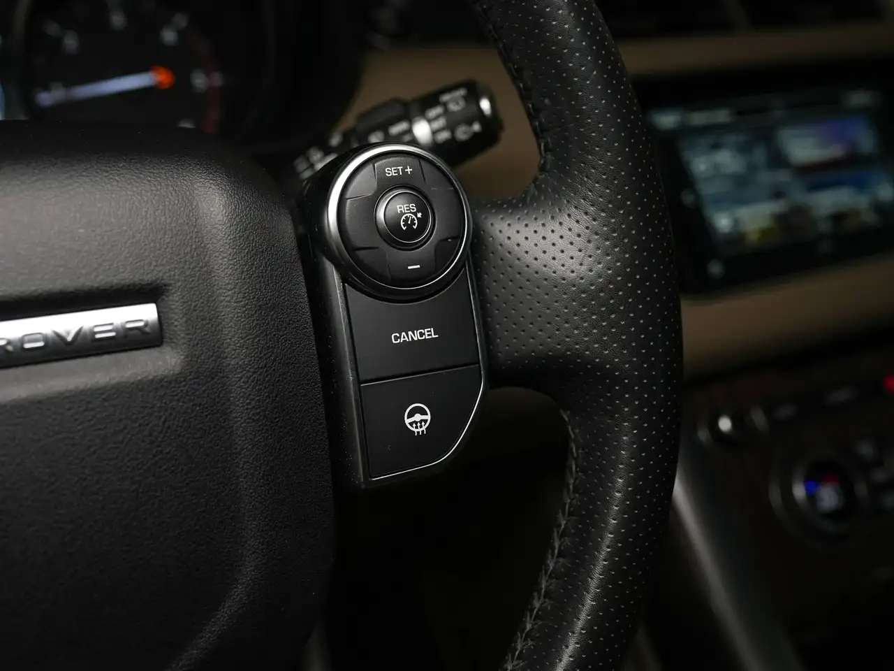 Land Rover Range Rover Sport снимка Land Rover Range Rover Sport