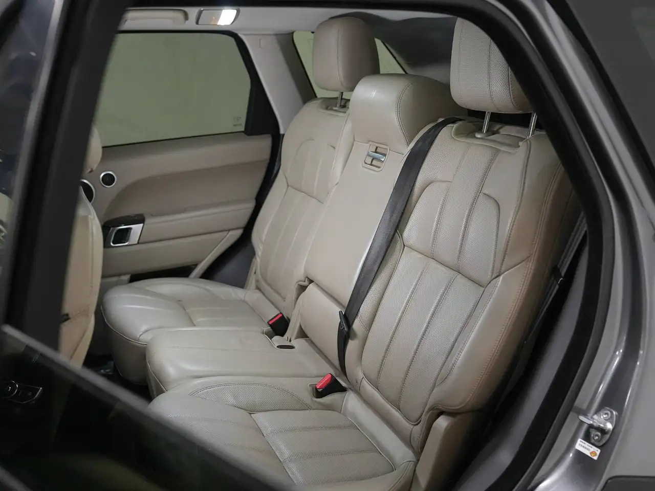 Land Rover Range Rover Sport снимка Land Rover Range Rover Sport