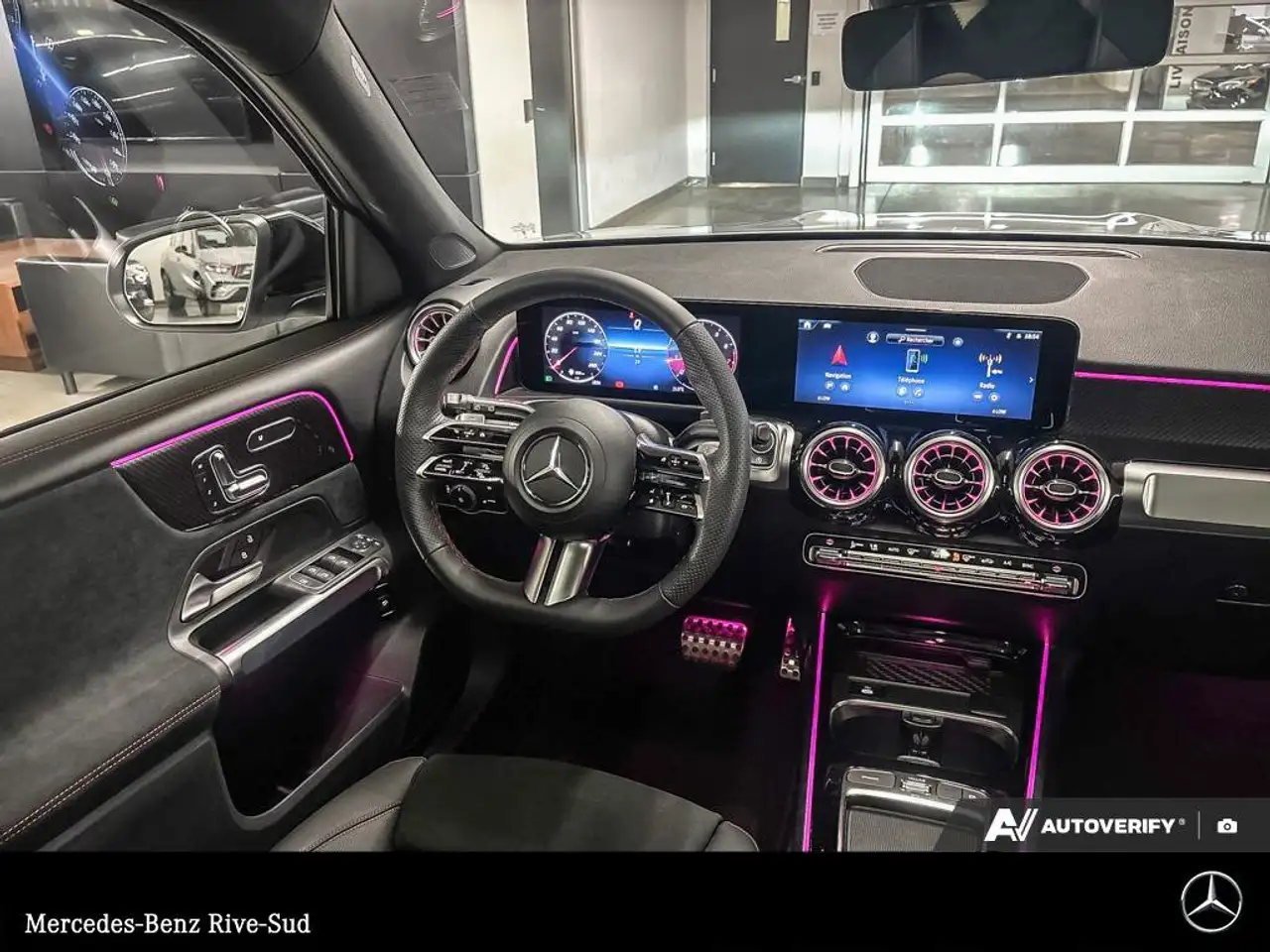Mercedes-Benz GLB снимка Mercedes-Benz GLB