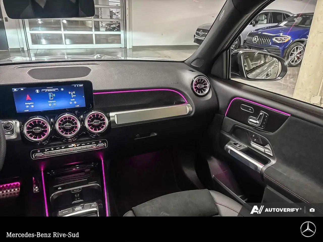 Mercedes-Benz GLB снимка Mercedes-Benz GLB