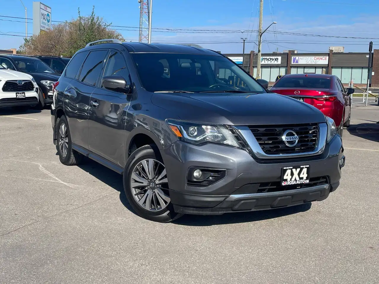 Nissan Pathfinder fotografie Nissan Pathfinder