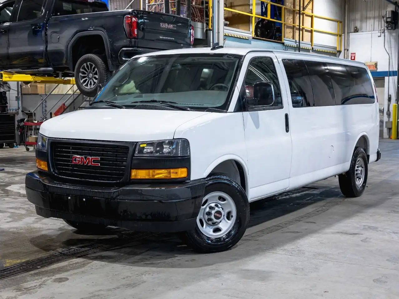 2025 GMC Savana