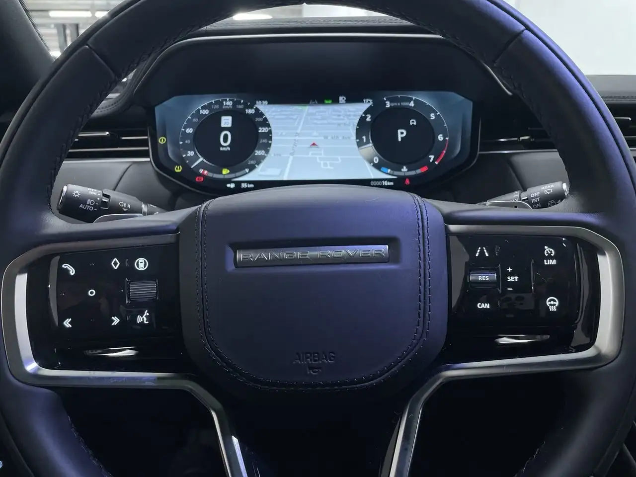 Land Rover Range Rover Sport снимка Land Rover Range Rover Sport