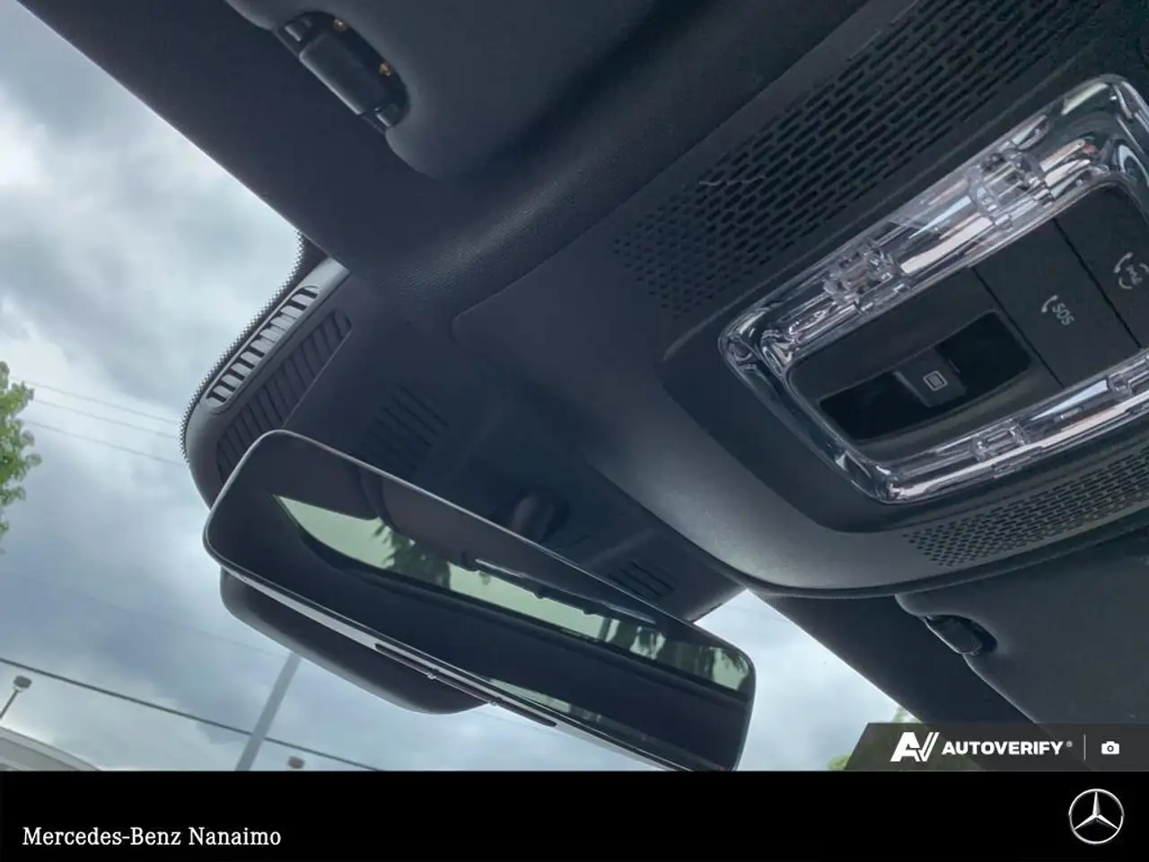 Mercedes-Benz GLA снимка Mercedes-Benz GLA