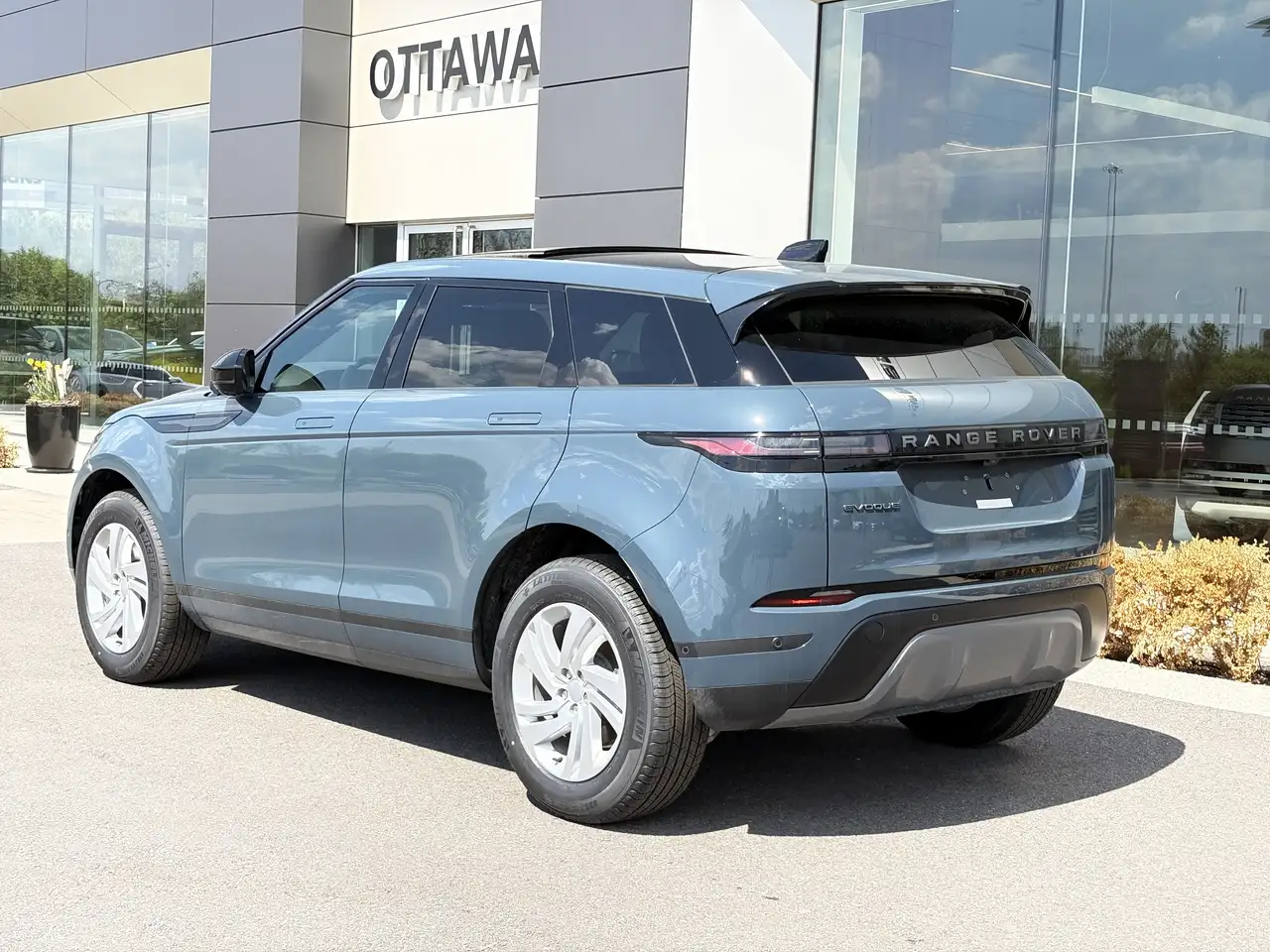 Land Rover Range Rover Evoque photo Land Rover Range Rover Evoque