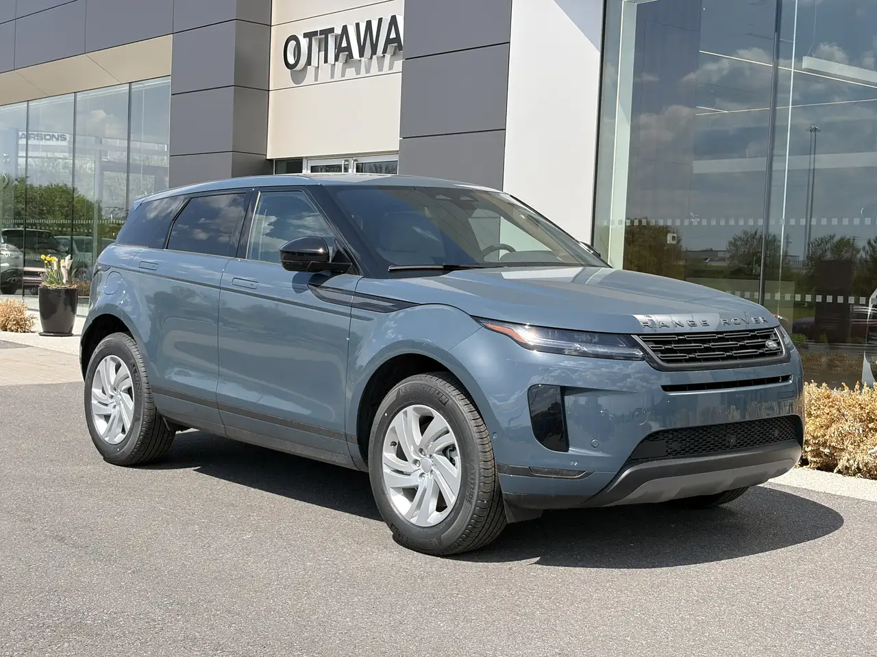 Land Rover Range Rover Evoque photo Land Rover Range Rover Evoque