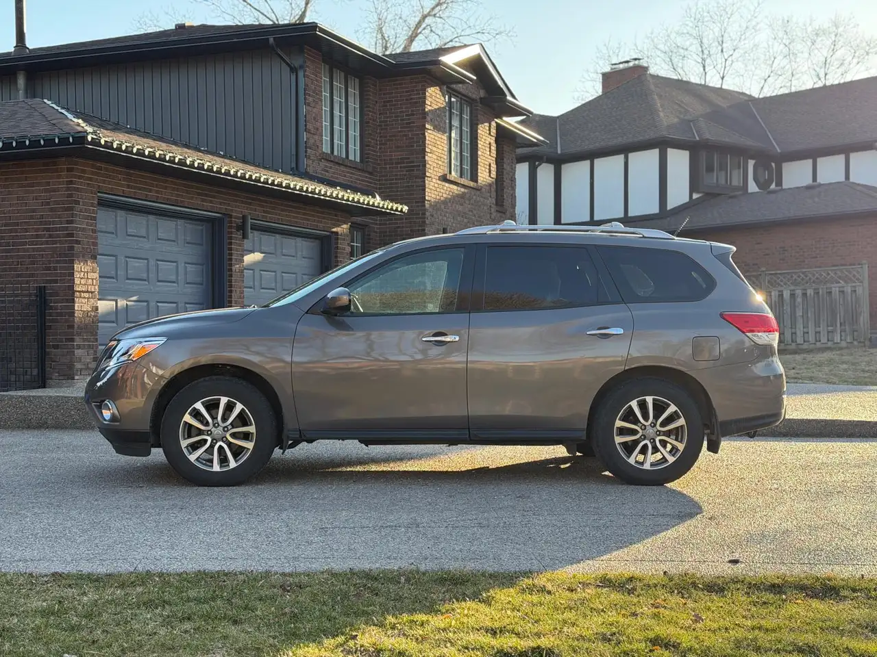 Nissan Pathfinder fotografie Nissan Pathfinder