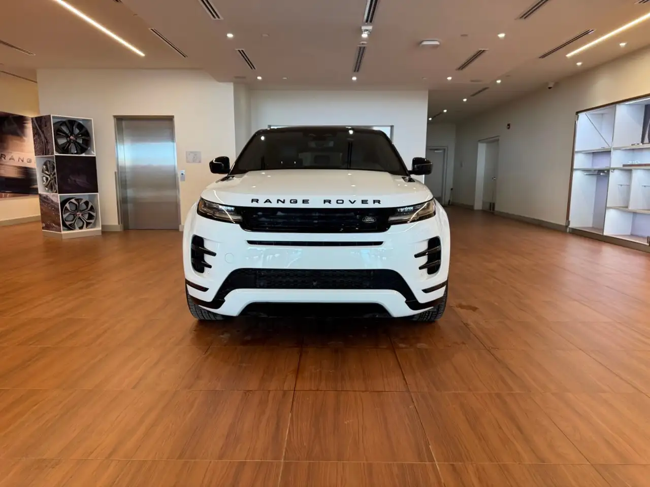 Land Rover Range Rover Evoque photo Land Rover Range Rover Evoque