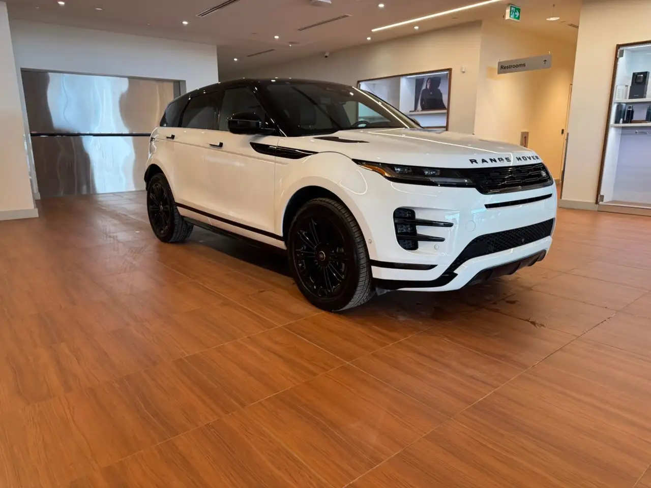 Land Rover Range Rover Evoque photo Land Rover Range Rover Evoque