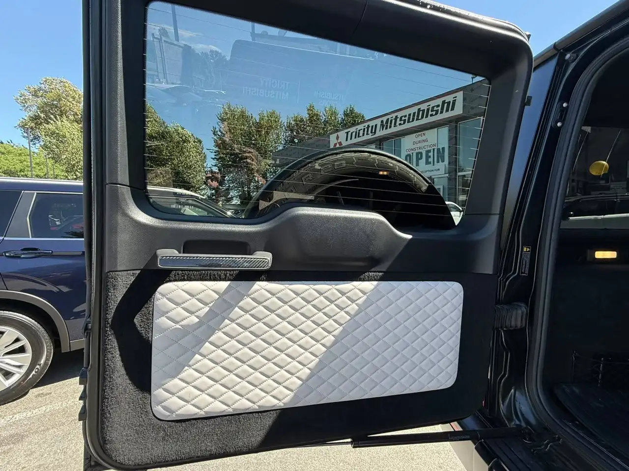 Mercedes-Benz G-Class снимка Mercedes-Benz G-Class