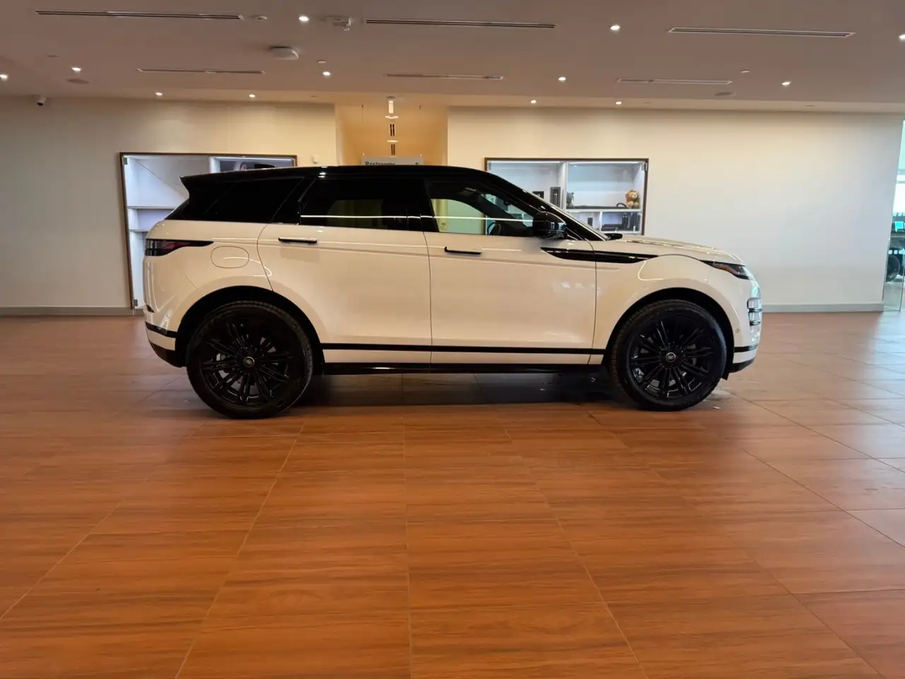 Land Rover Range Rover Evoque photo Land Rover Range Rover Evoque
