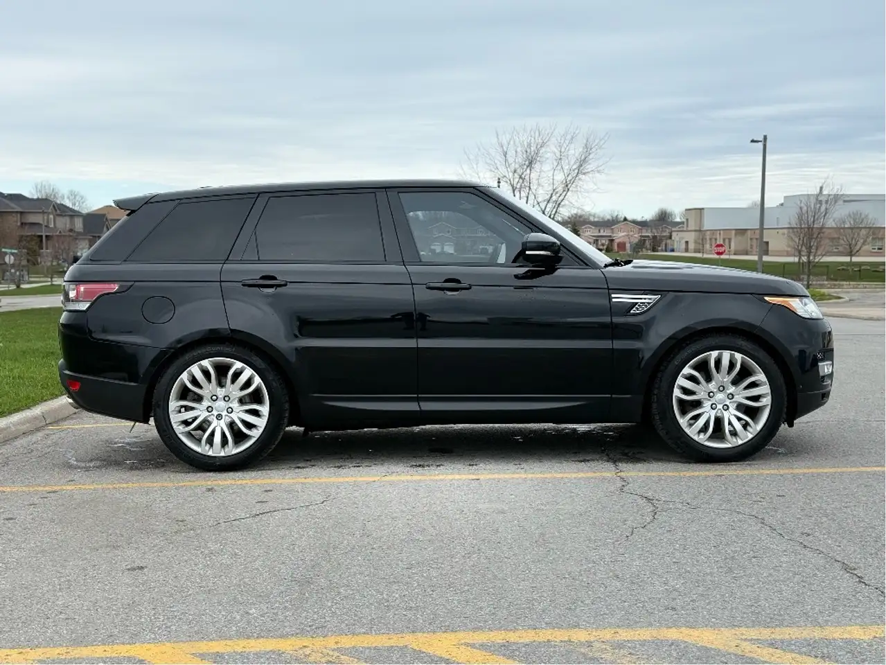 Land Rover Range Rover Sport снимка Land Rover Range Rover Sport
