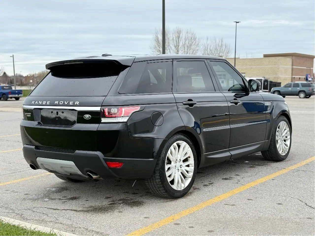 Land Rover Range Rover Sport снимка Land Rover Range Rover Sport
