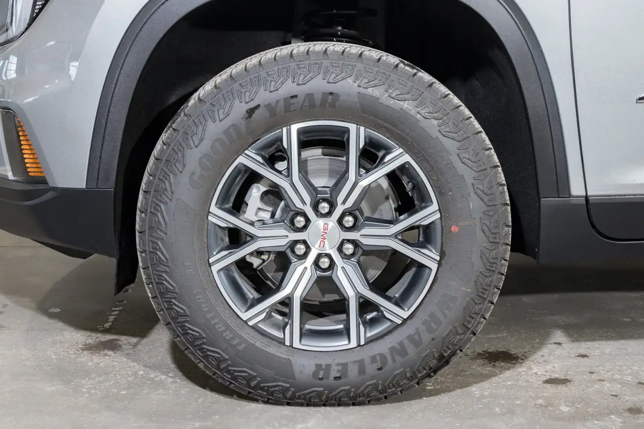 GMC Acadia photo GMC Acadia