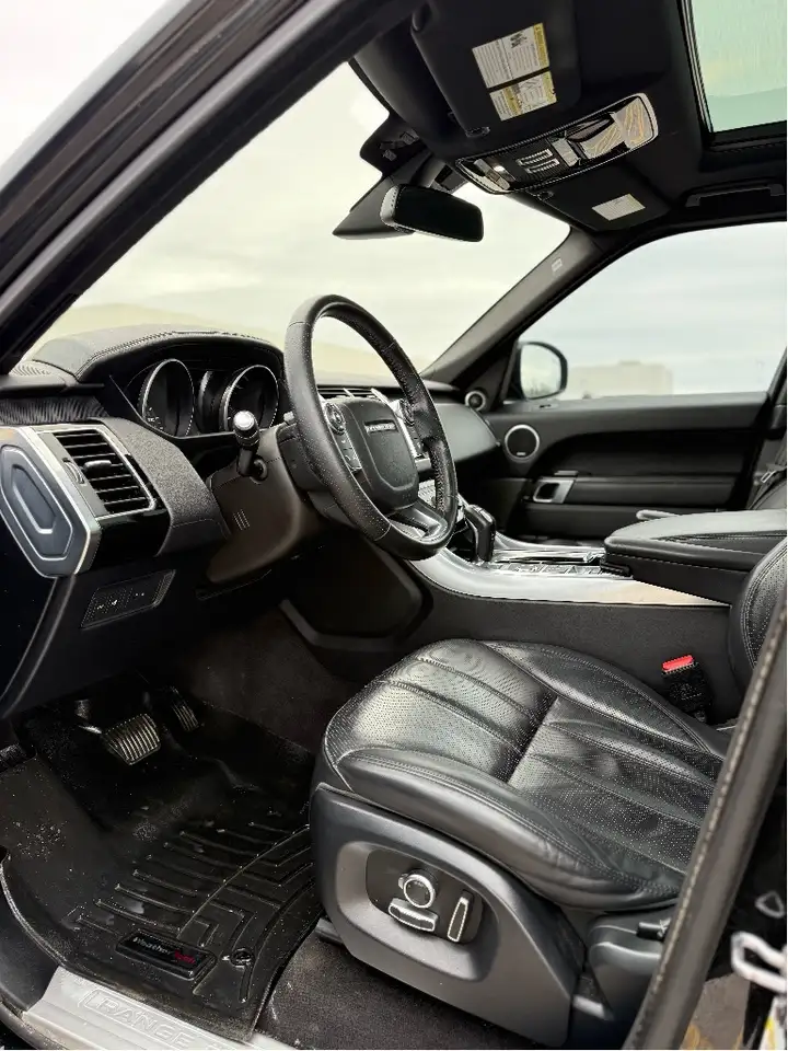 Land Rover Range Rover Sport снимка Land Rover Range Rover Sport