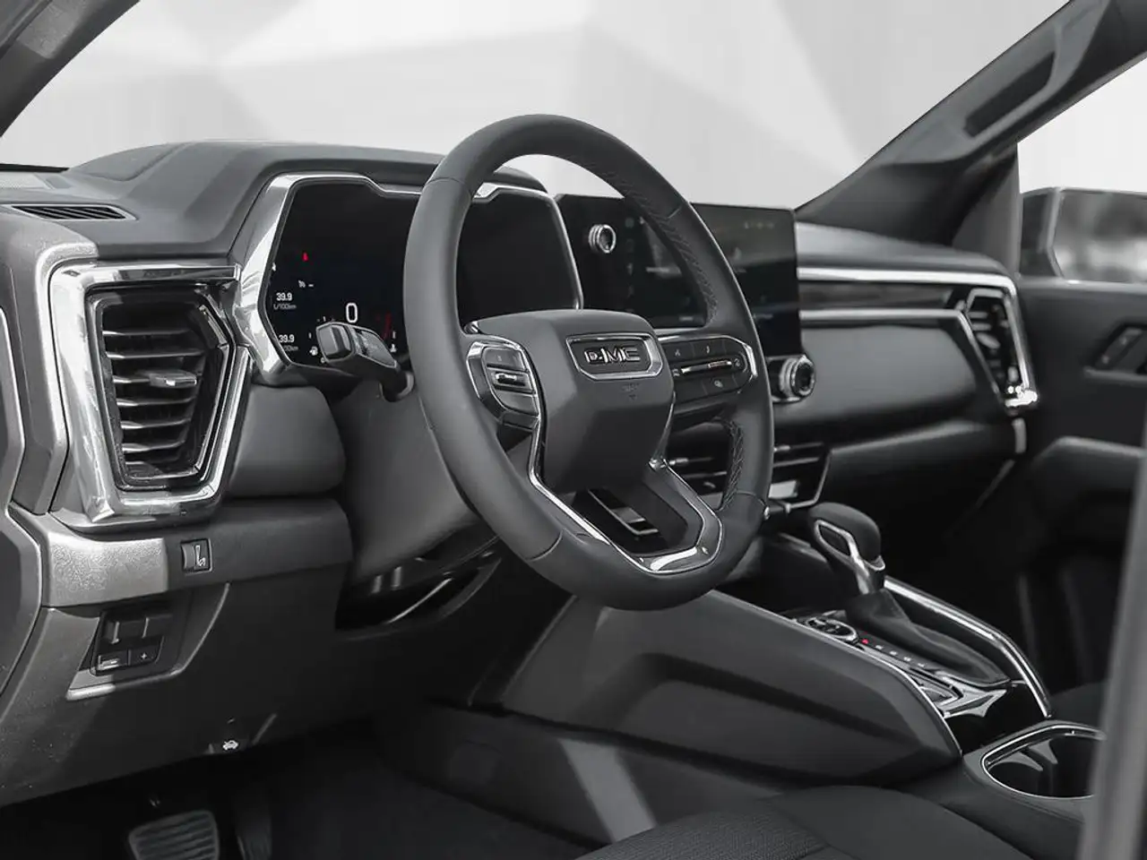 GMC Canyon photo GMC Canyon