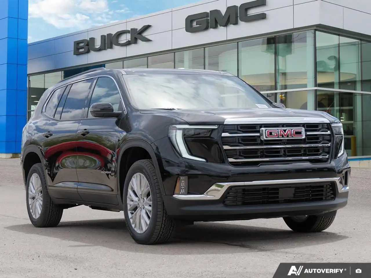 GMC Acadia снимка GMC Acadia