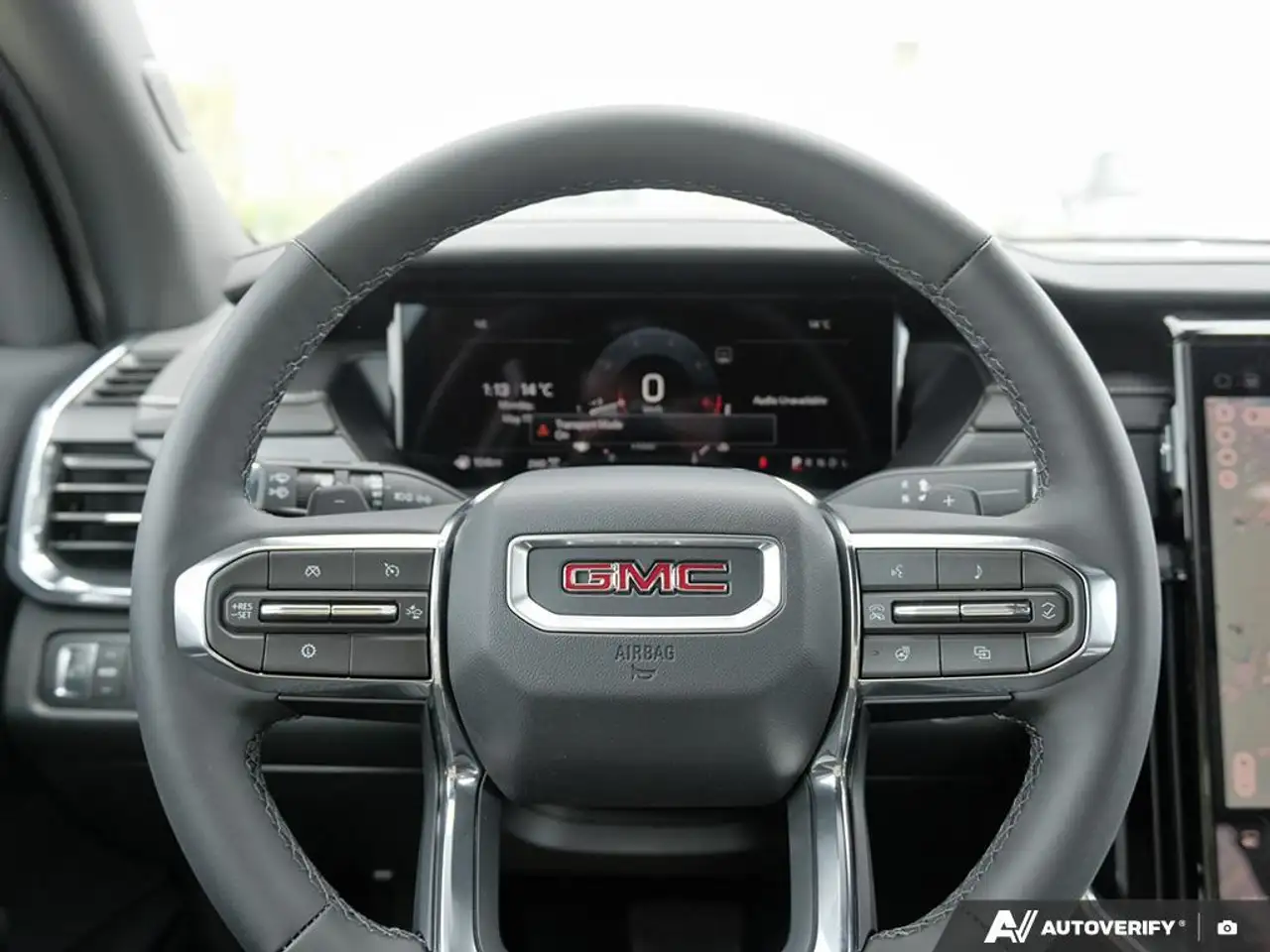 GMC Acadia снимка GMC Acadia