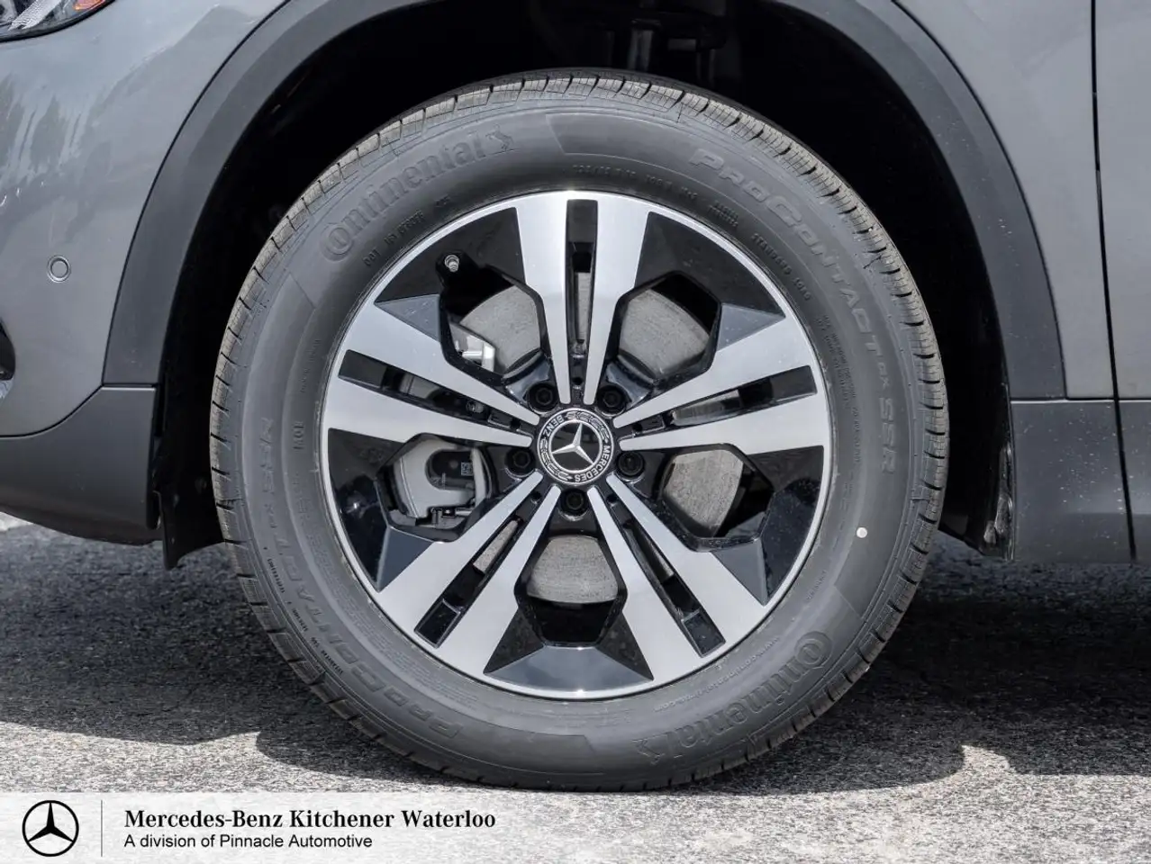 Mercedes-Benz GLA снимка Mercedes-Benz GLA