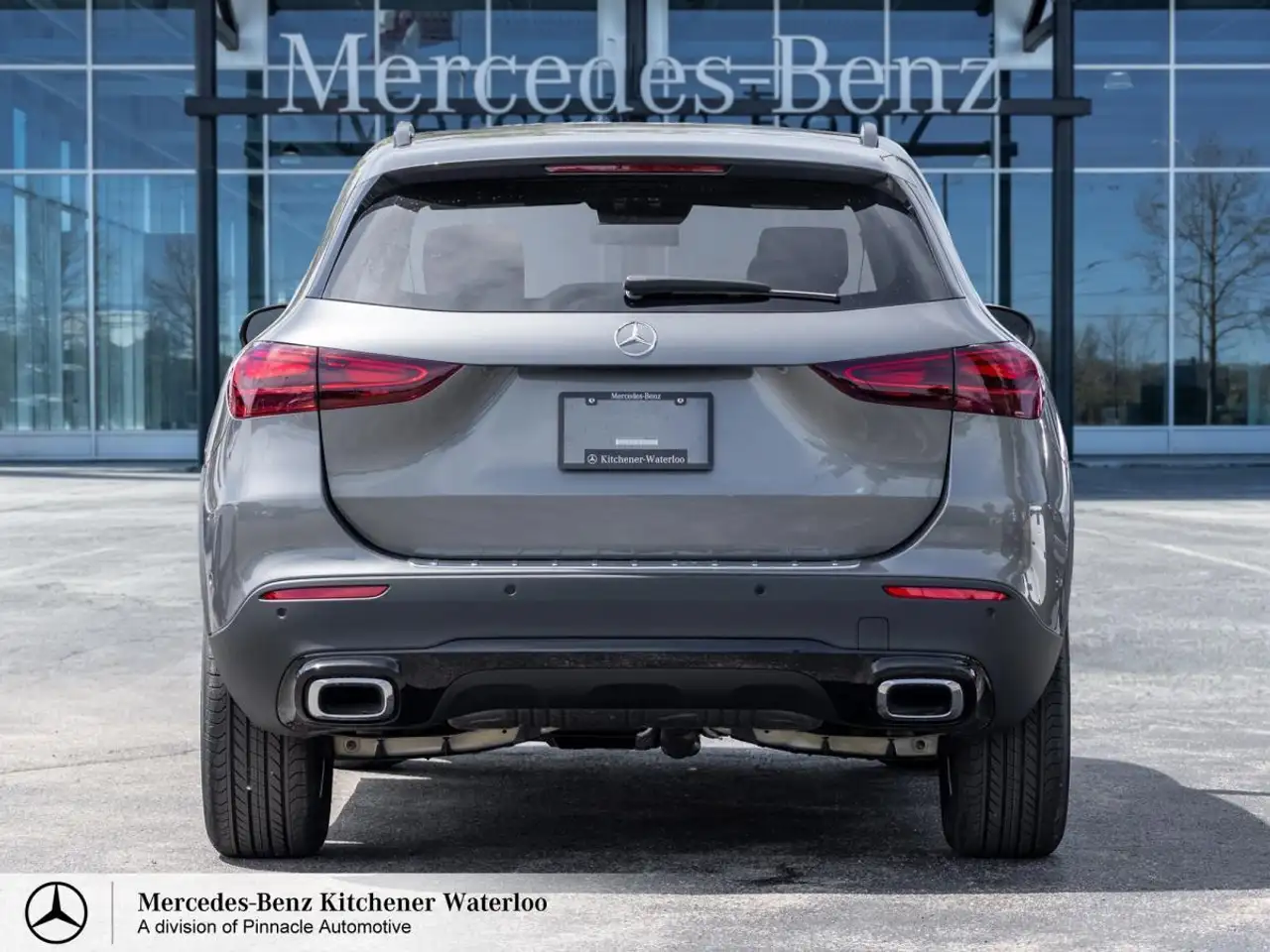 Mercedes-Benz GLA снимка Mercedes-Benz GLA