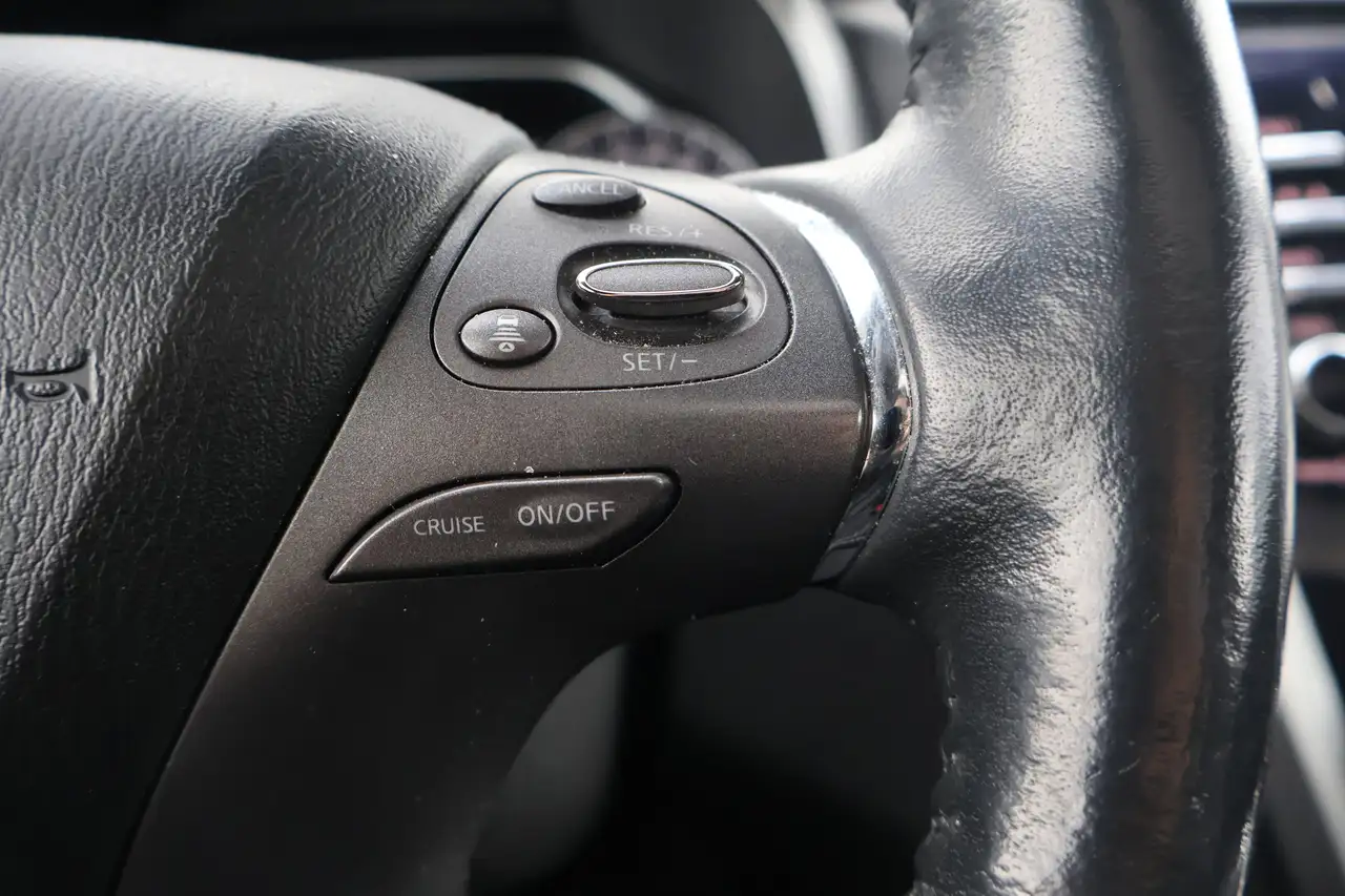 Nissan Murano снимка Nissan Murano