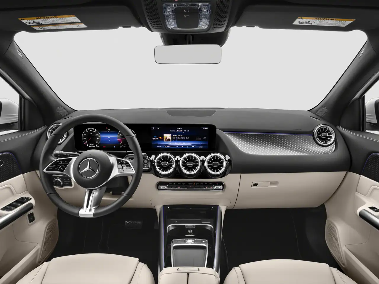 Mercedes-Benz GLA снимка Mercedes-Benz GLA