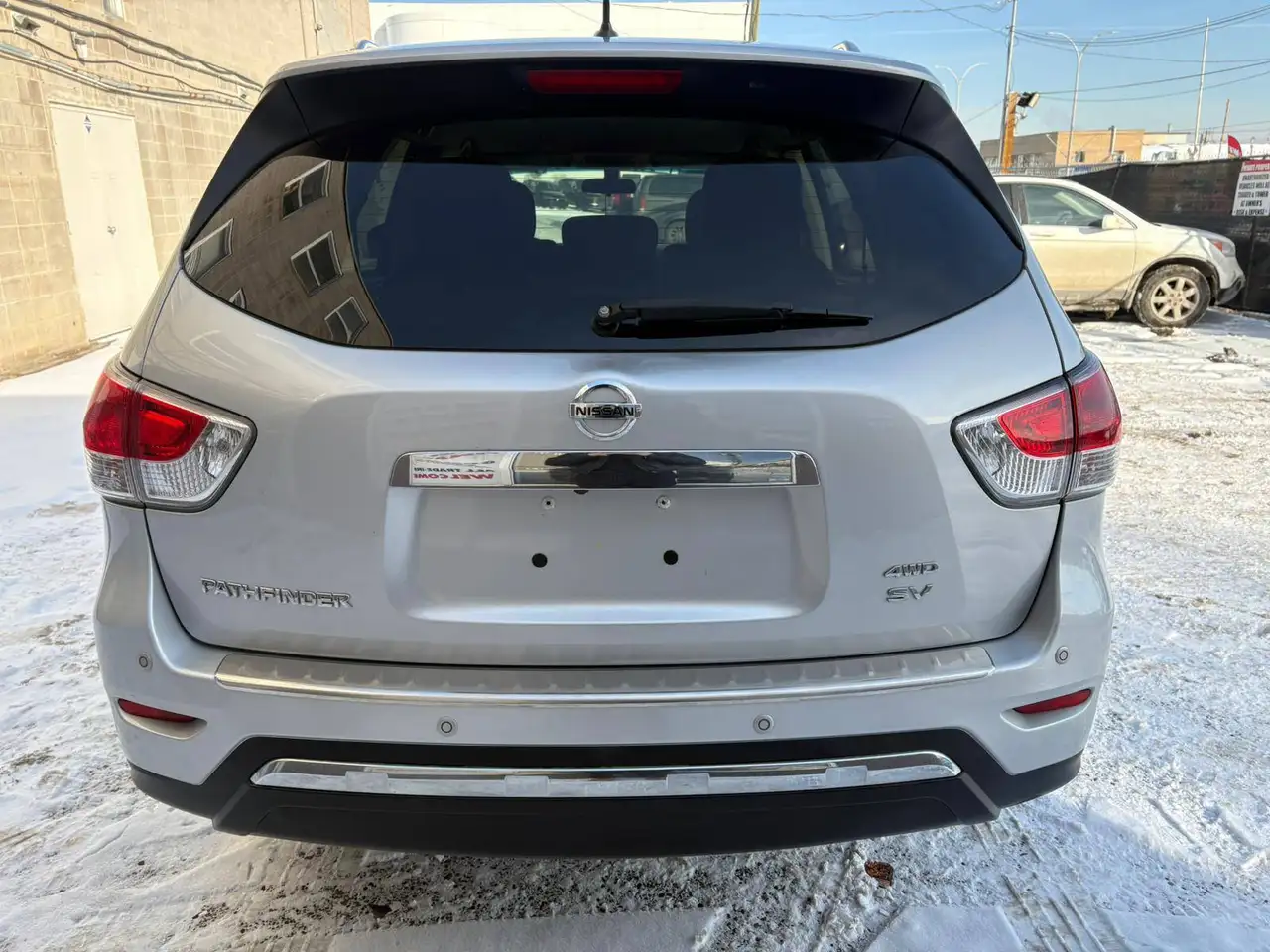 Nissan Pathfinder photo Nissan Pathfinder