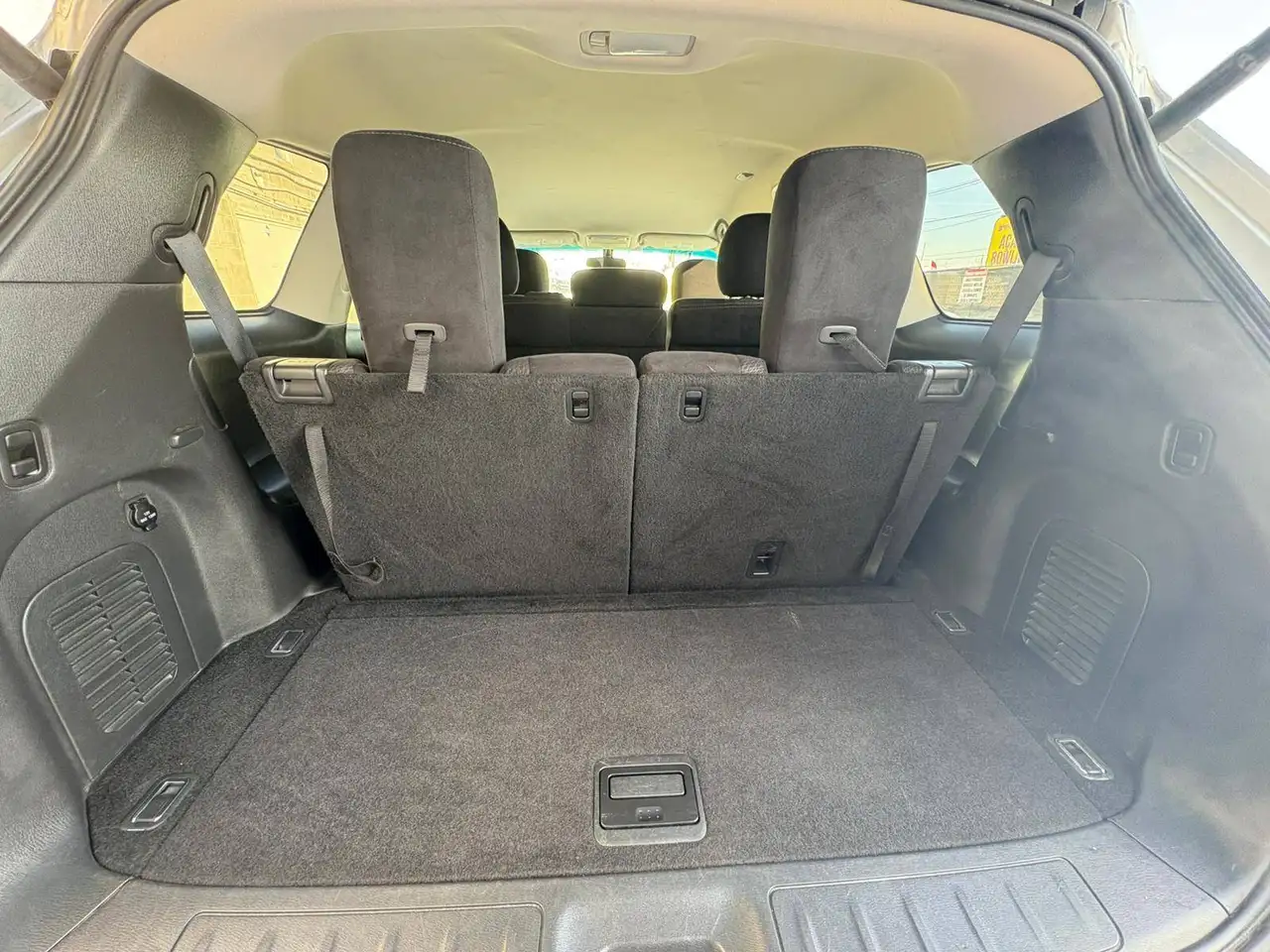 Nissan Pathfinder photo Nissan Pathfinder