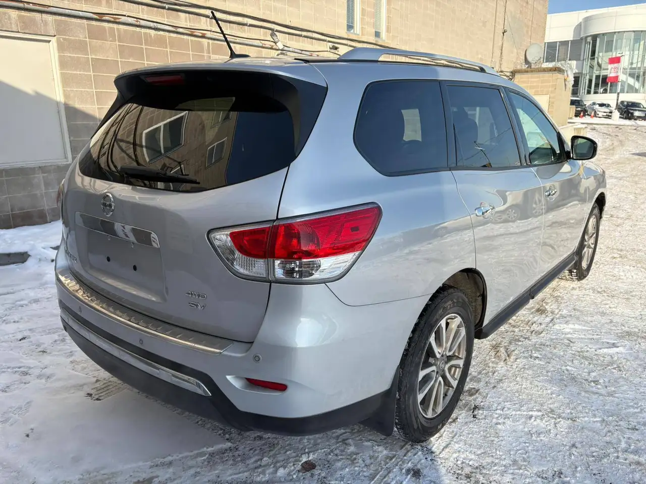 Nissan Pathfinder photo Nissan Pathfinder