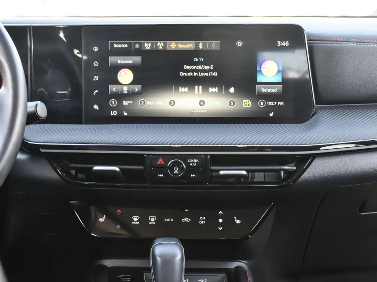 Nissan Kicks photo Nissan Kicks
