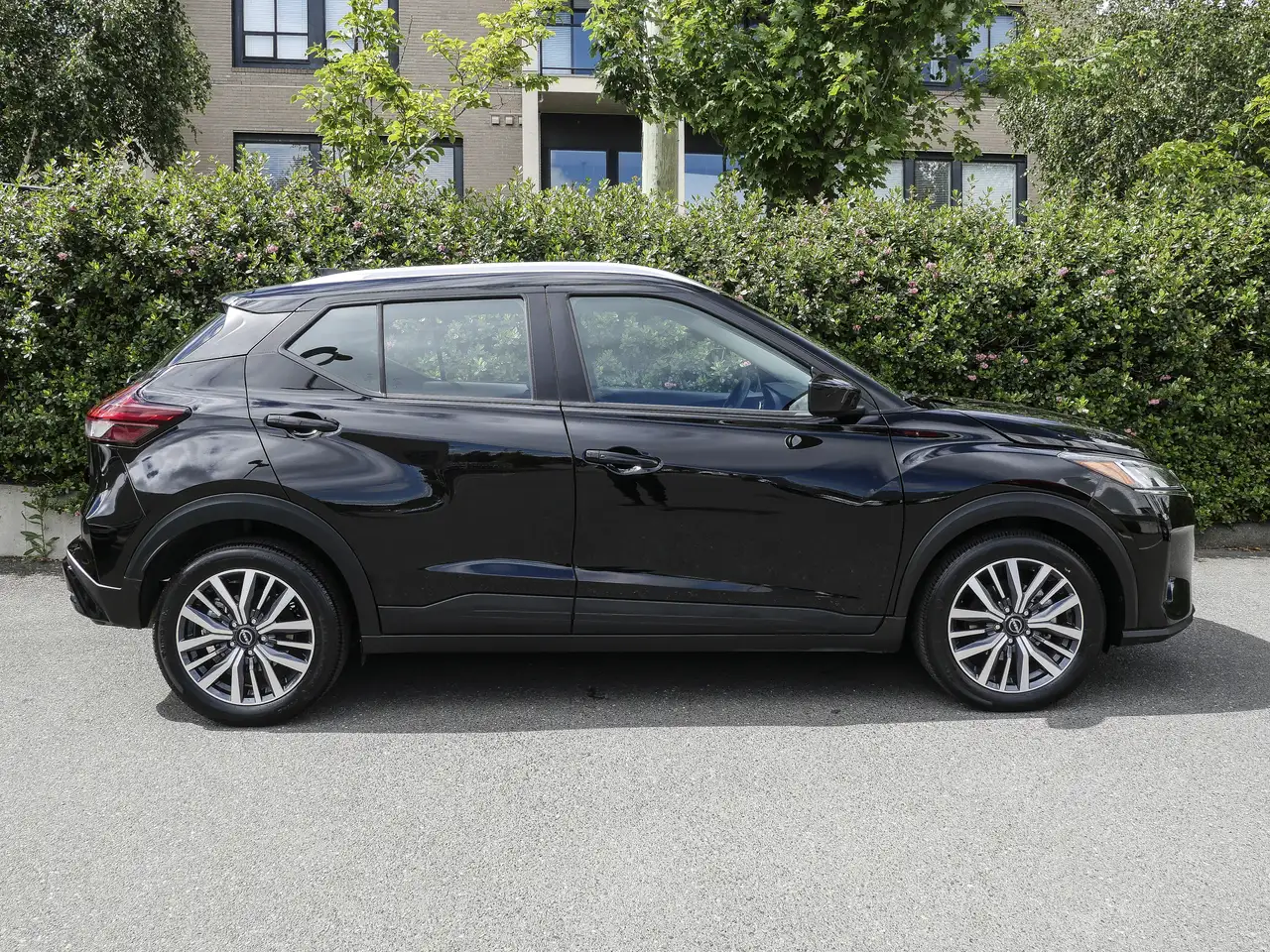 2025 Nissan Kicks