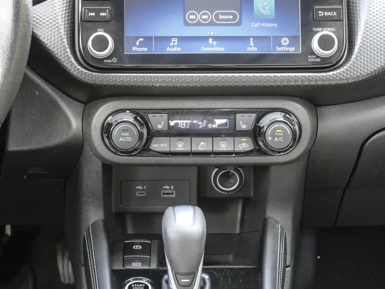 Nissan Kicks photo Nissan Kicks
