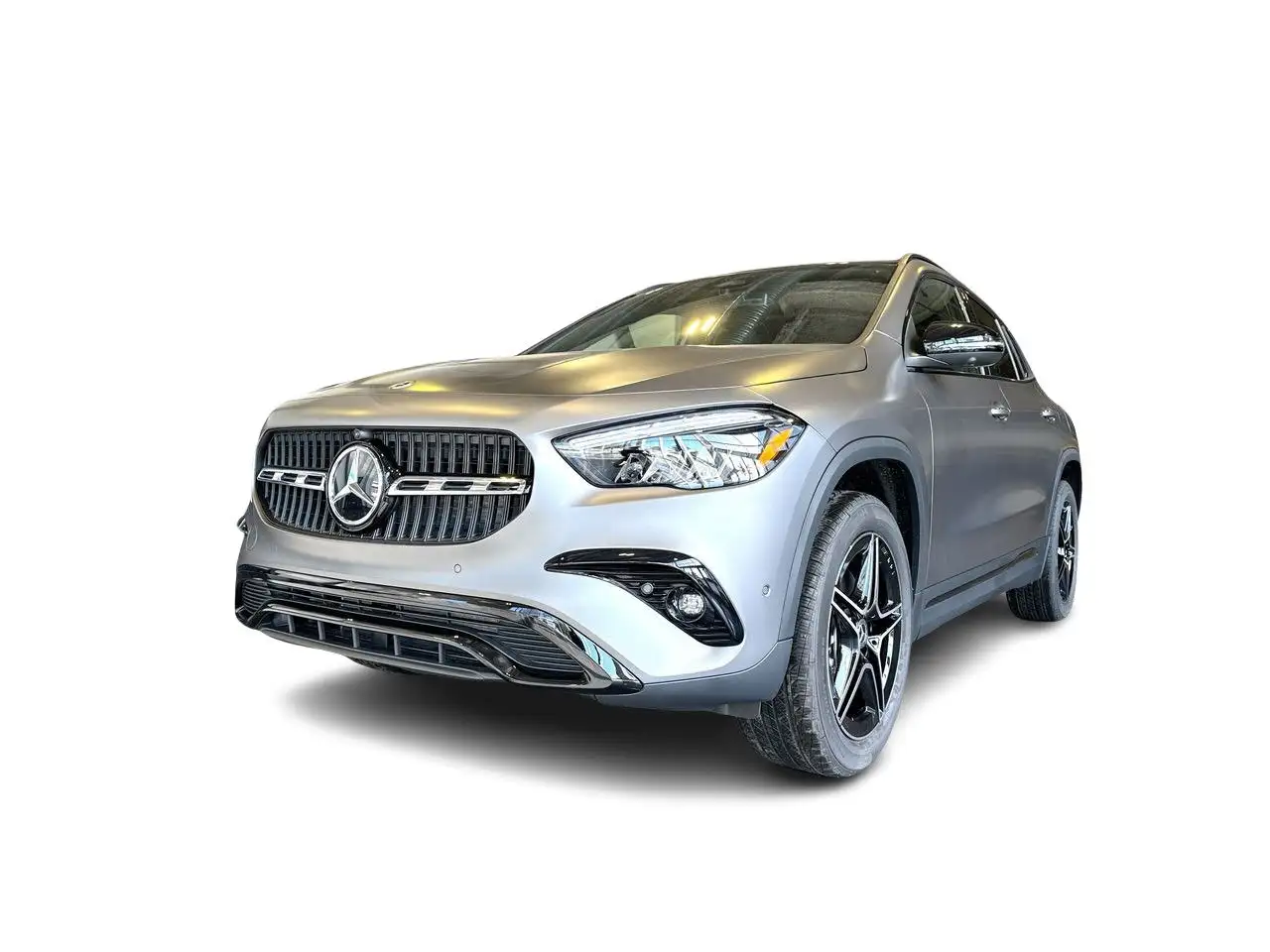 Mercedes-Benz GLA снимка Mercedes-Benz GLA