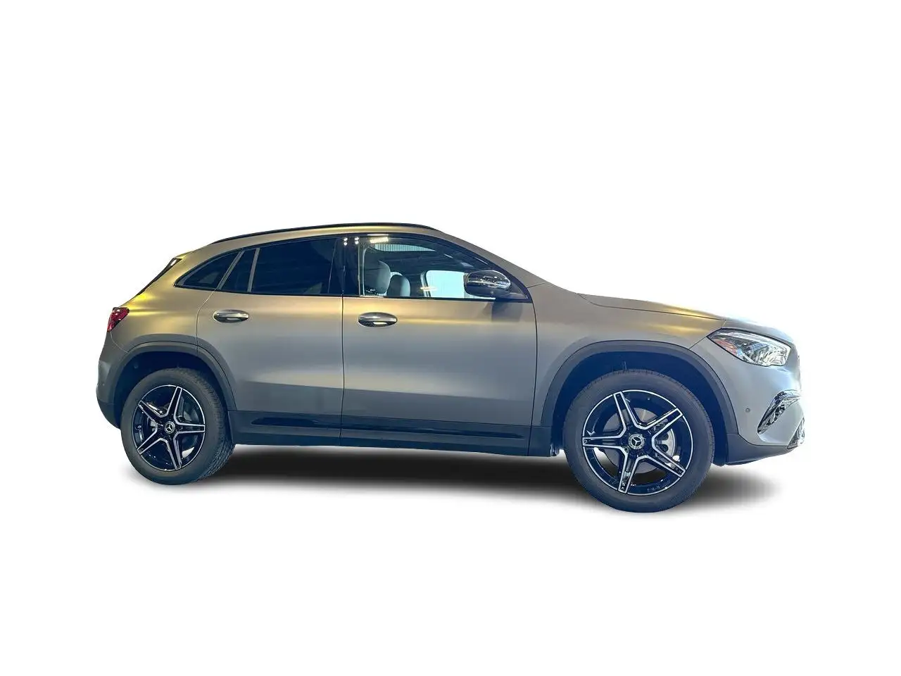 Mercedes-Benz GLA снимка Mercedes-Benz GLA